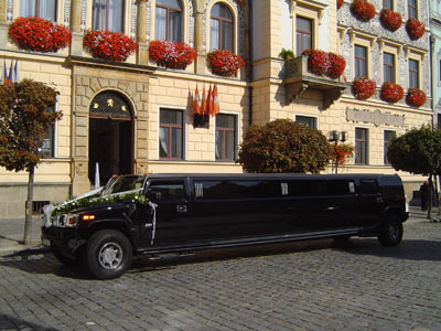 Hummer Limousine at Prague Airport